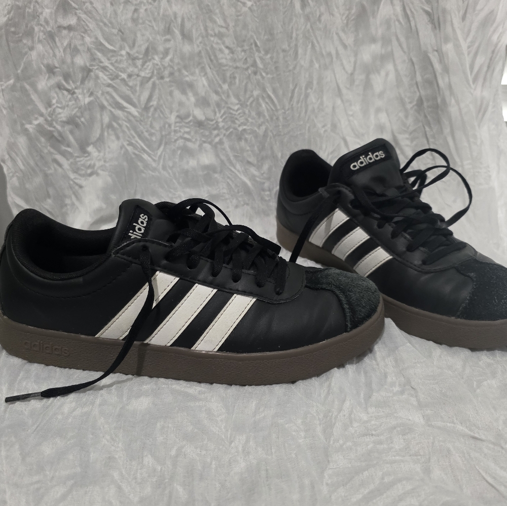 Adidas Men's Black and White Sneakers